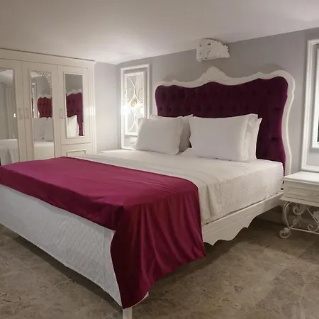 Kıvrakzade - Adult Only Ayvalı