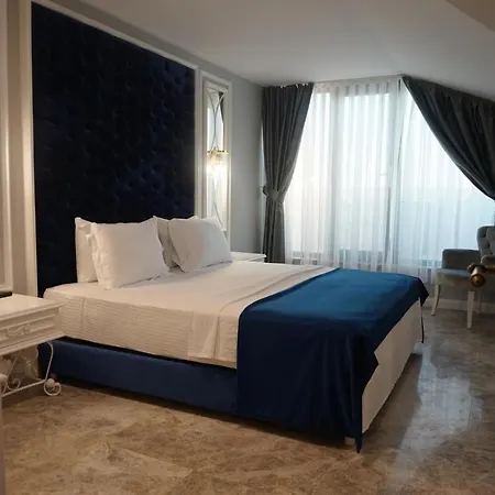 Kıvrakzade - Adult Only *