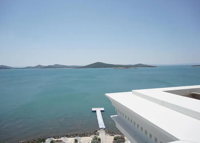 Kivrakzade (adults Only)